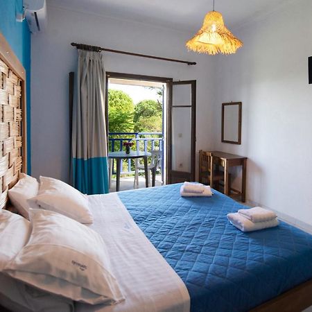 Villa Spyridoula Studios On The Beach ซีดารี ภายนอก รูปภาพ