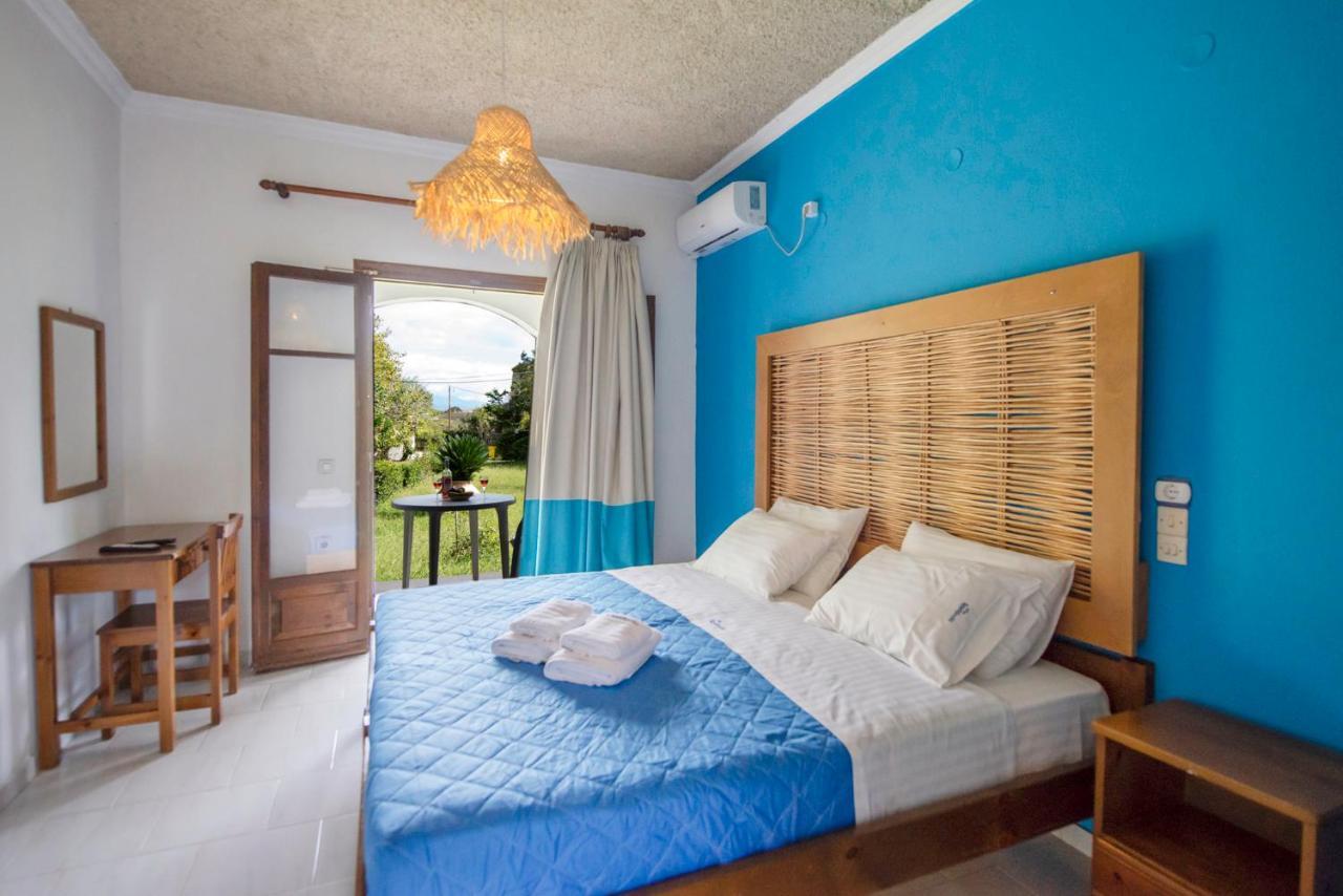 Villa Spyridoula Studios On The Beach ซีดารี ภายนอก รูปภาพ