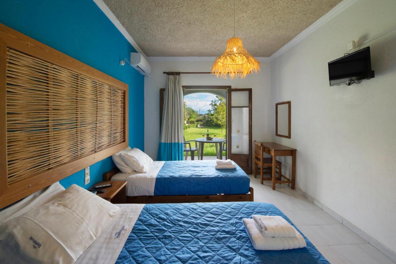 Villa Spyridoula Studios On The Beach ซีดารี ภายนอก รูปภาพ