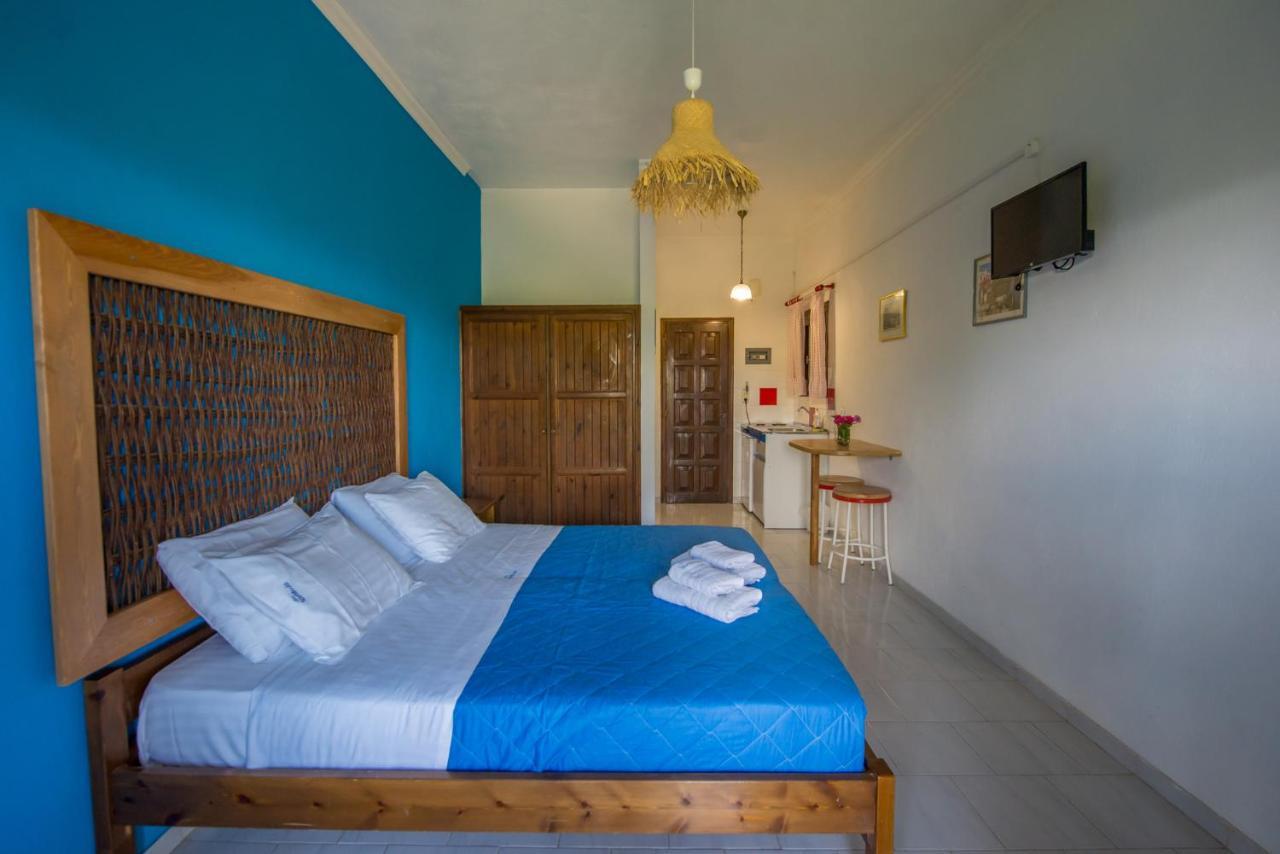 Villa Spyridoula Studios On The Beach ซีดารี ภายนอก รูปภาพ