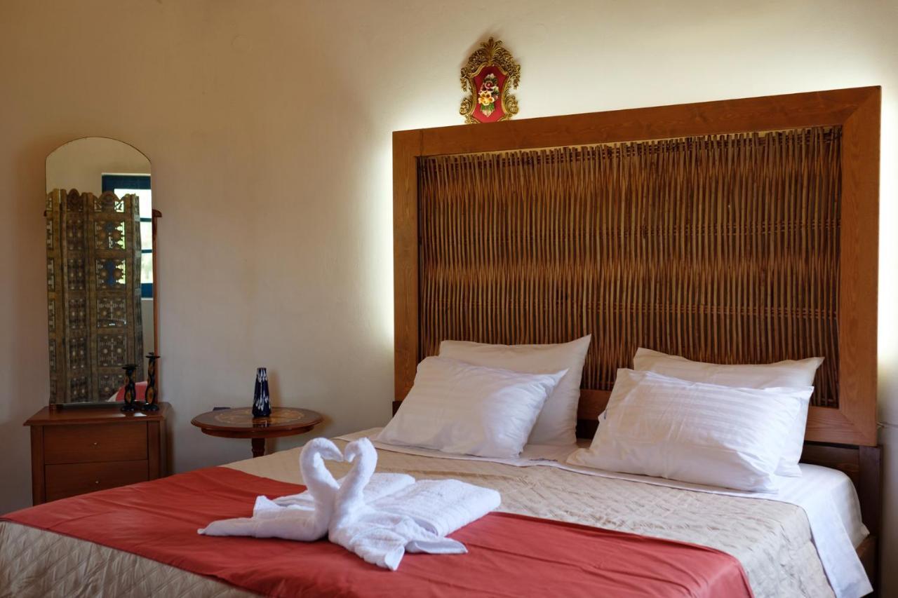 Villa Spyridoula Studios On The Beach ซีดารี ภายนอก รูปภาพ
